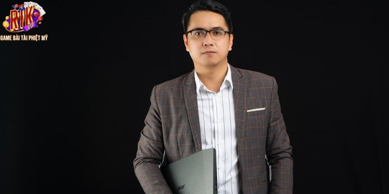 Giới thiệu CEO Rikvip - Tuấn Tú